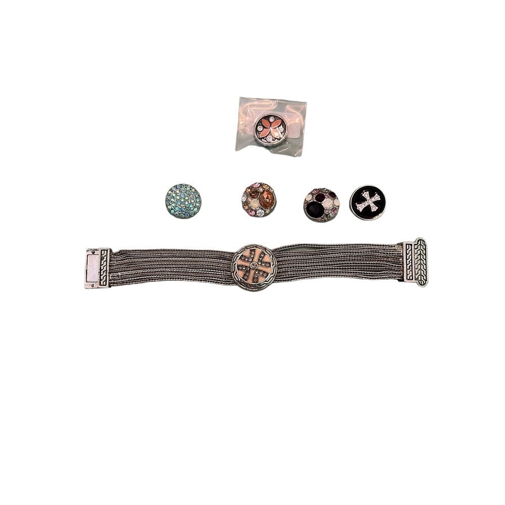 Magnetic Silver Chain Bracelet w/6 Snap on Designed Buttons​